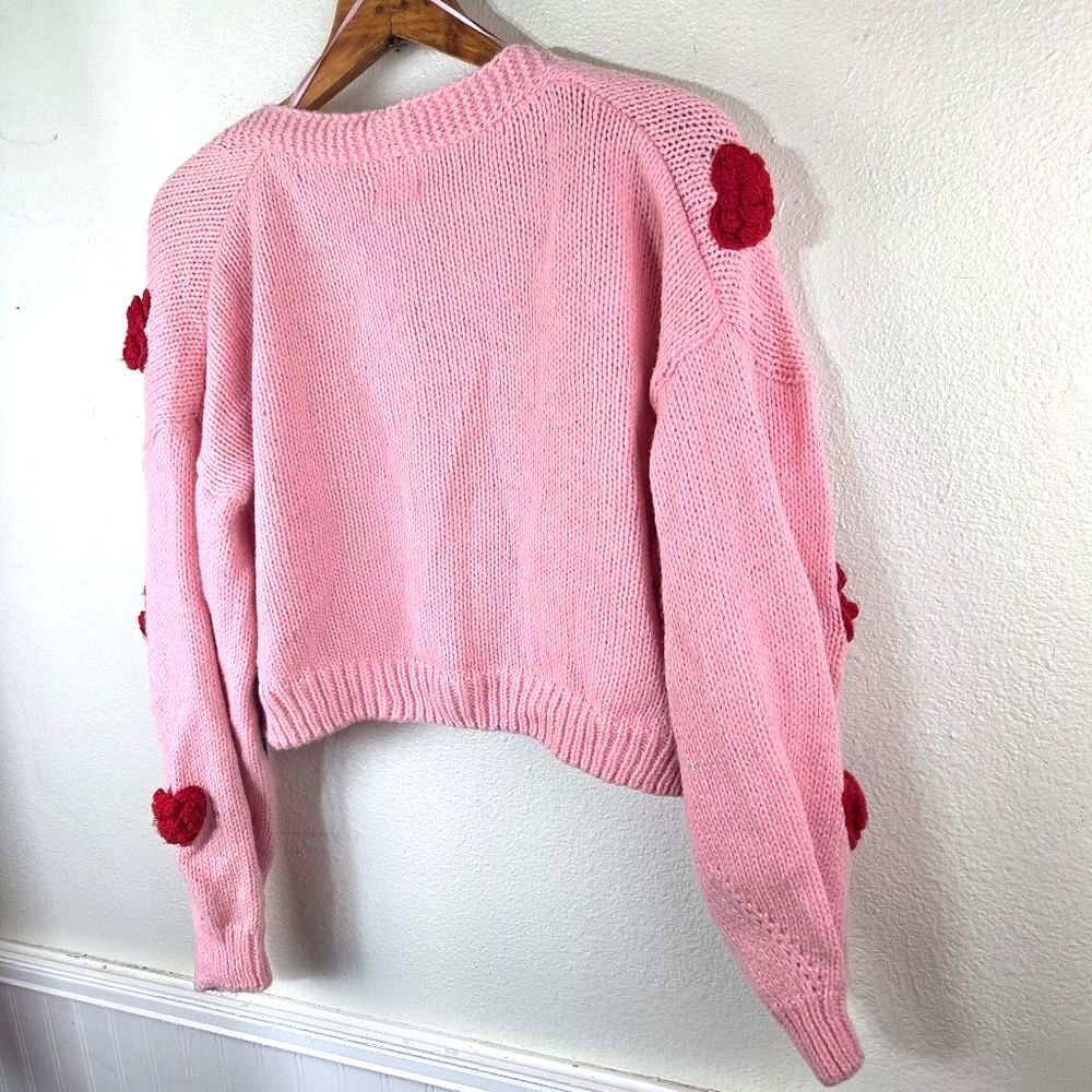 Luna Ivy Women's NWT Pink Heart-Embellished Women's Sweater Size Medium - Picture 2 of 11